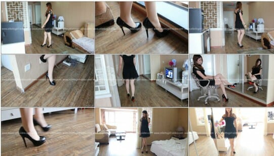 StilettoHighHeels-363-Emily