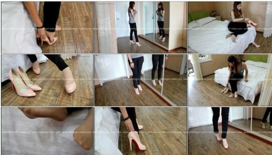 StilettoHighHeels-378-Emily