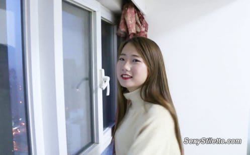 Sexy-Stiletto-Girl-Brianna-014